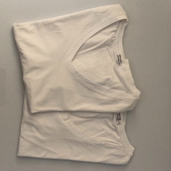 NEW - Ardene - 2-pack bundle - white V-neck short sleeve cotton shirts - Picture 1 of 5